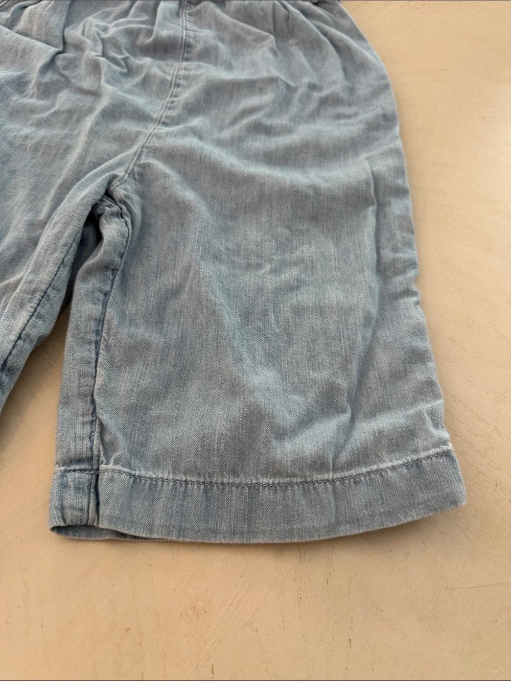 Gap Kids toddler light blue denim chambray smocked one piece jumpsuit sz 2